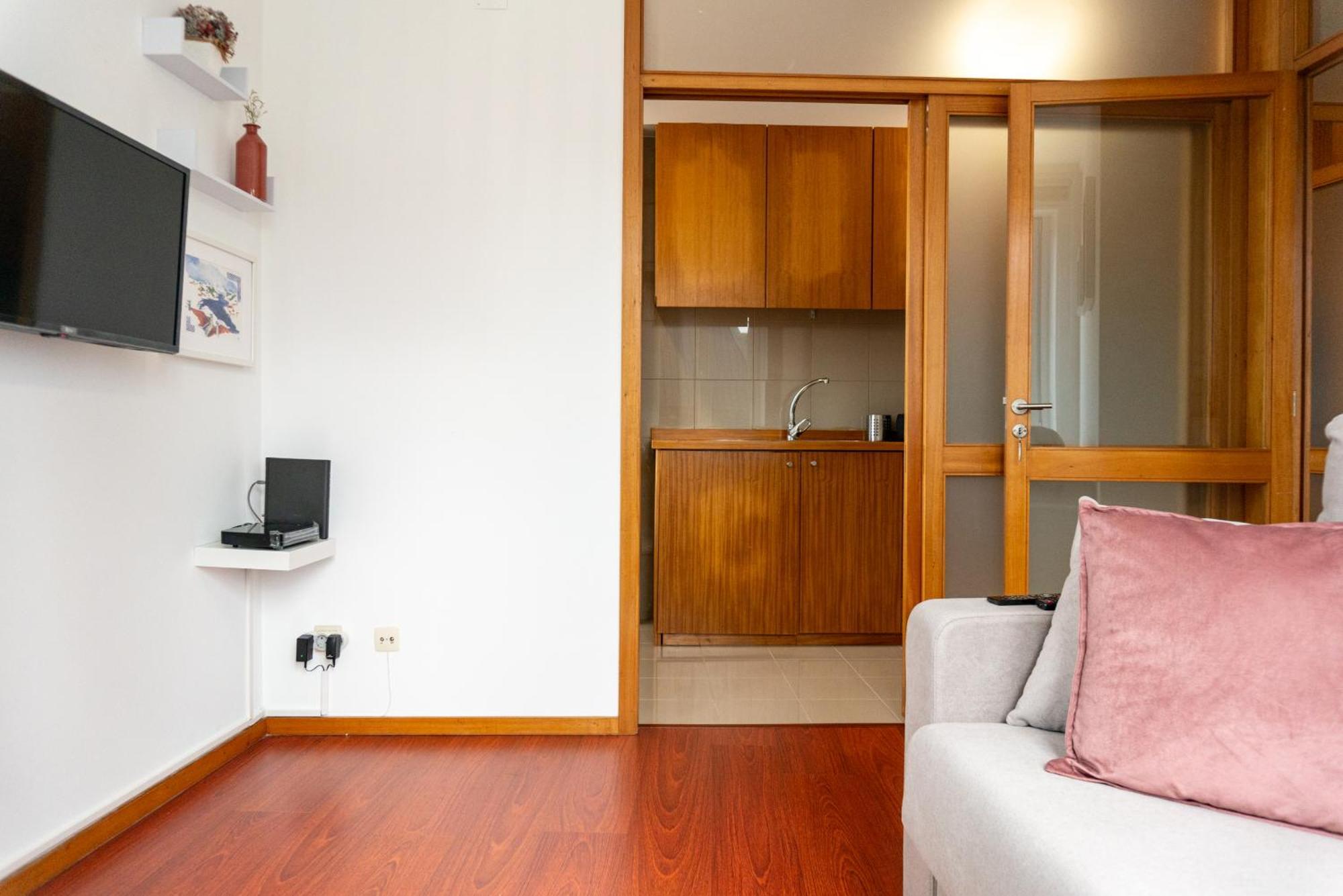 Lovely Cedofeita Apartment By Unique Hosts Porto Bagian luar foto
