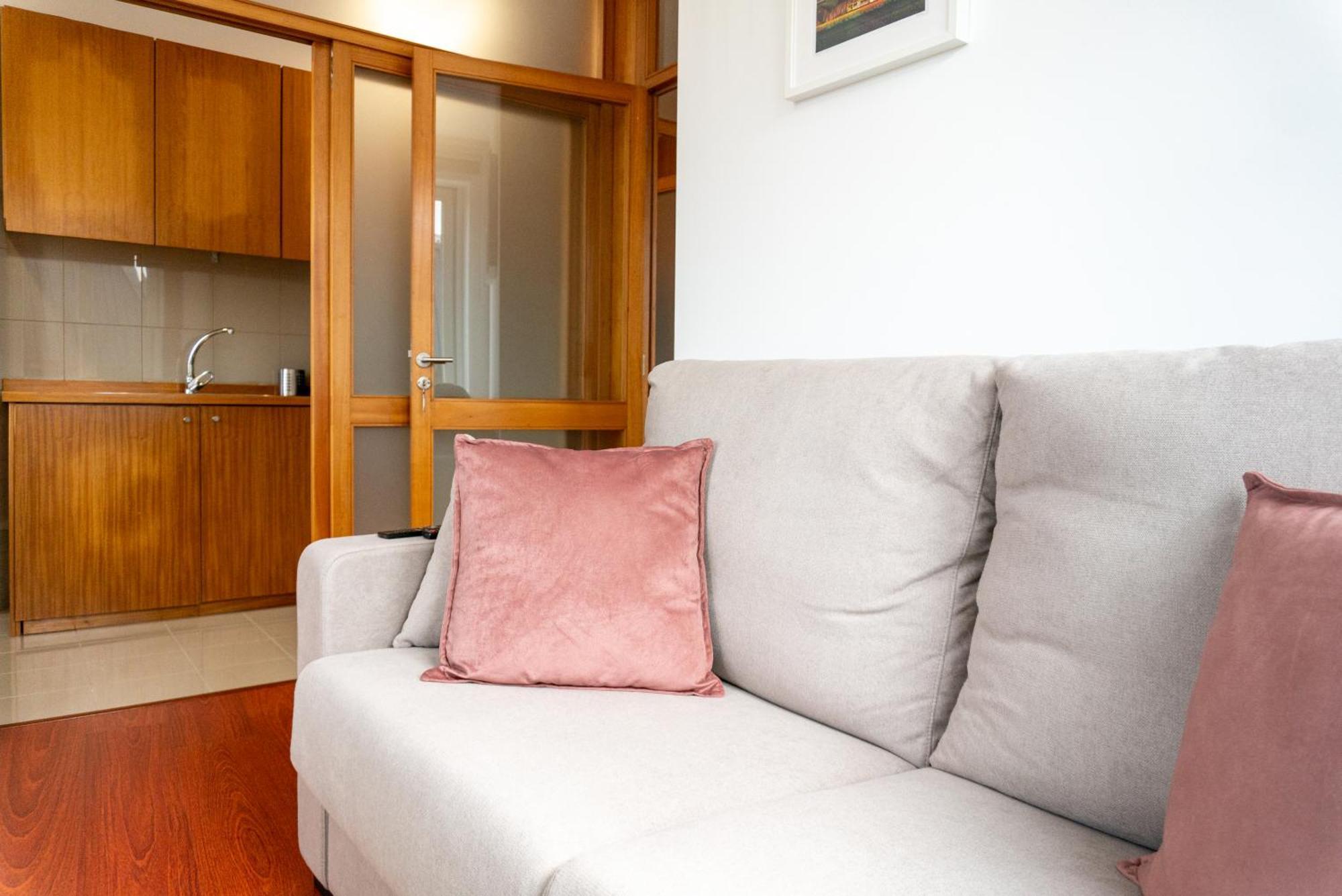 Lovely Cedofeita Apartment By Unique Hosts Porto Bagian luar foto